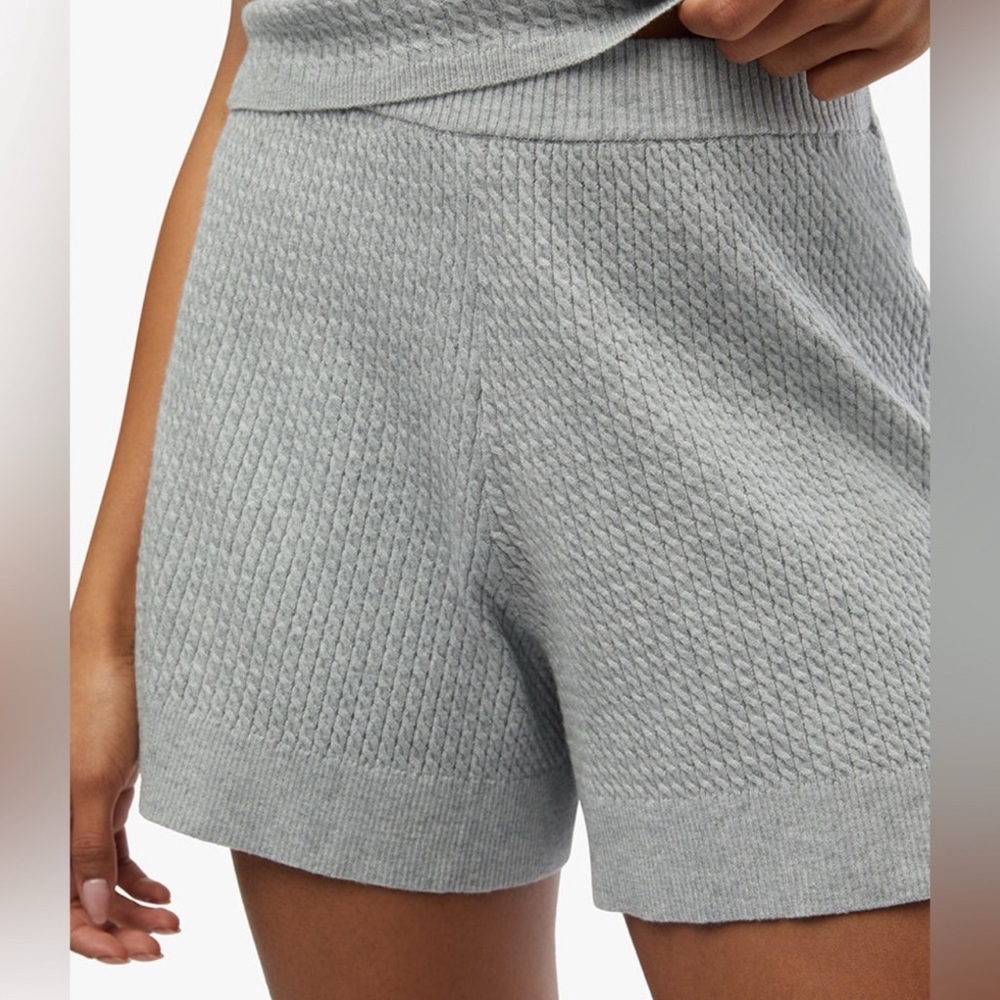 NWT XS WeWoreWhat Relaxed Sweater Shorts in gray
